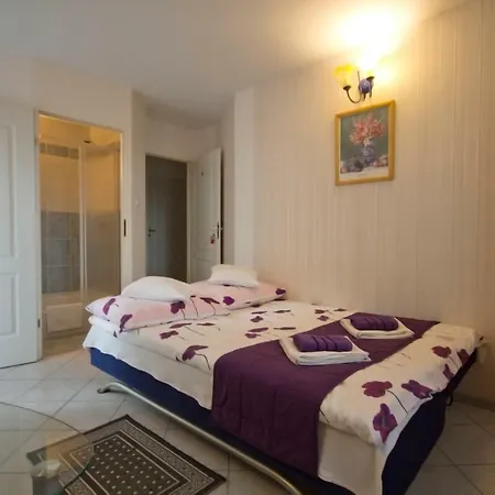 Victoria Kwatera prywatna *